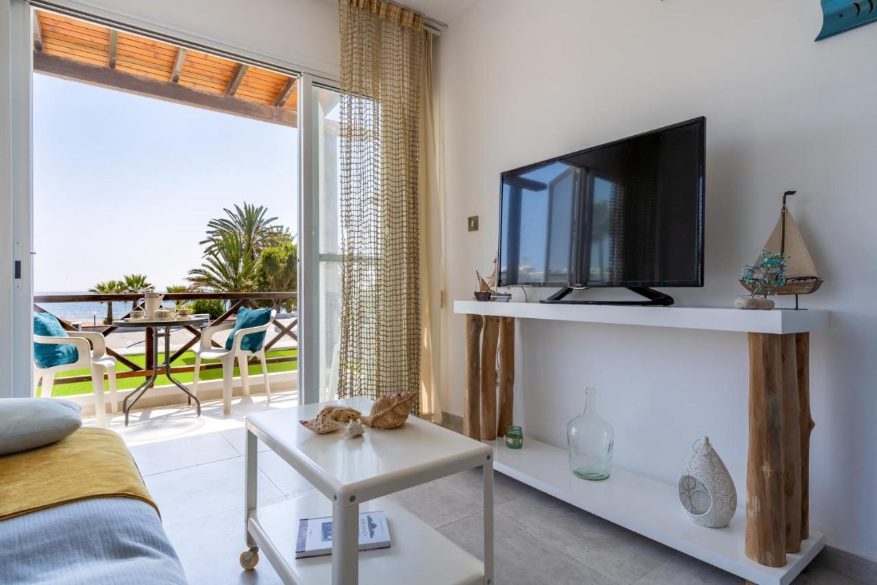 Seawaves 1- Bedroom Apartment Near Meneou Beach Larnaca Exteriör bild