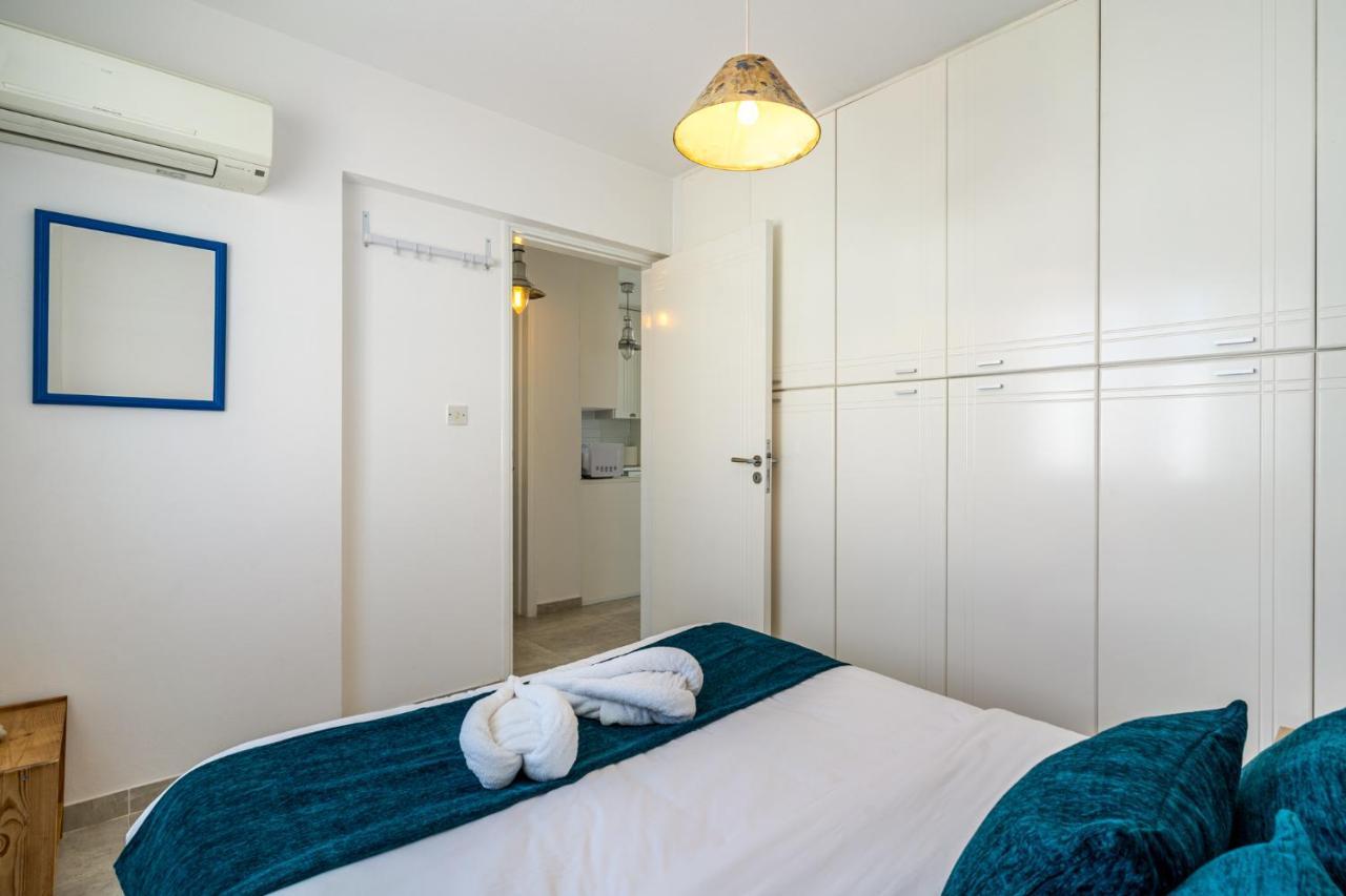 Seawaves 1- Bedroom Apartment Near Meneou Beach Larnaca Exteriör bild